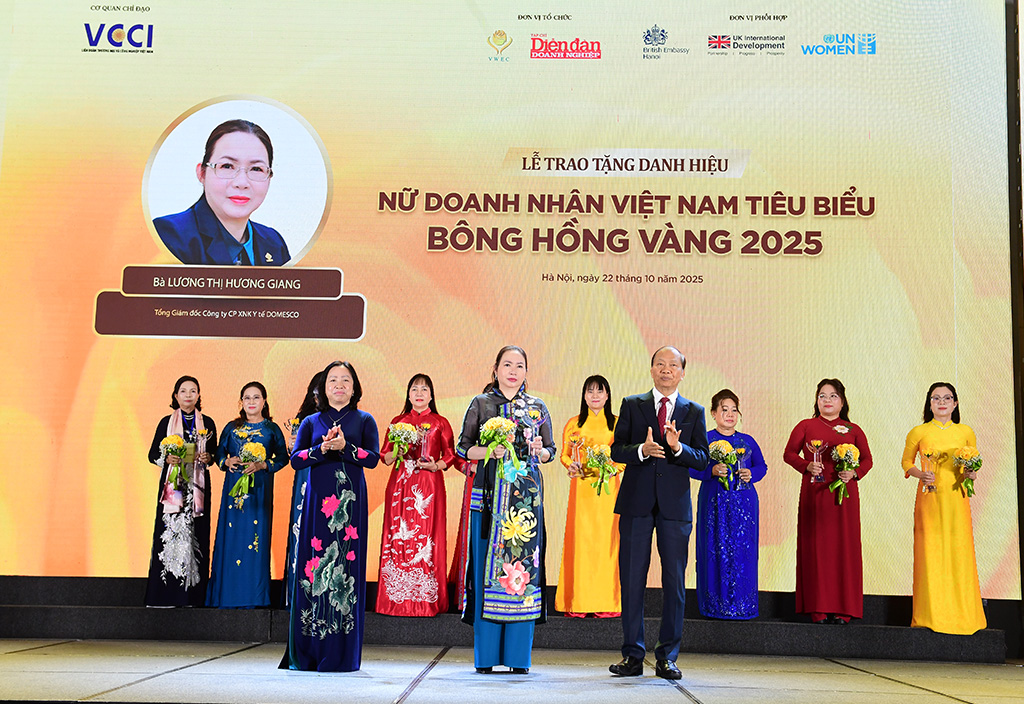 BÔNG HỒNG VÀNG LƯƠNG THỊ HƯƠNG GIANG – DOANH NHÂN HIỆN ĐẠI, TRÍ TUỆ, BẢN LĨNH VÀ NHÂN VĂN