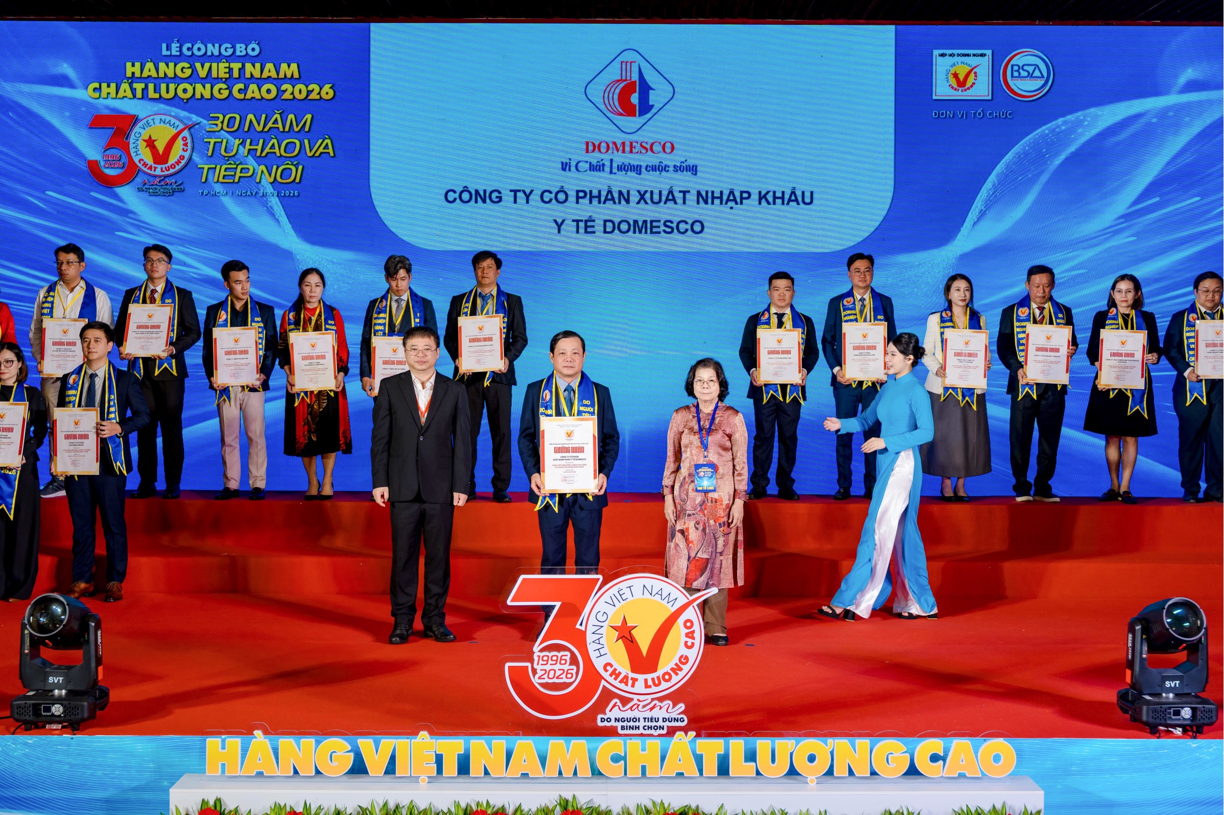 DOMESCO – DẤU ẤN 28 NĂM LIÊN TIẾP ĐƯỢC NGƯỜI TIÊU DÙNG BÌNH CHỌN HÀNG VIỆT NAM CHẤT LƯỢNG CAO